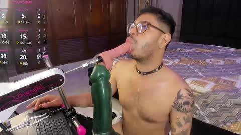 Angel online show from March 6, 3:24 pm