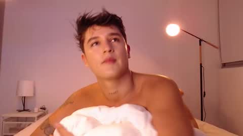 Angel online show from November 11, 1:10 am