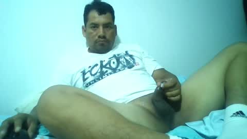 angeldavid90 online show from April 1, 2:57 am
