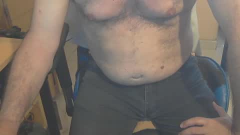 Snapshot of angelgarcia269 chatting on January 24, 12:10 pm angelgarcia269 online show from January 24, 12:10 pm