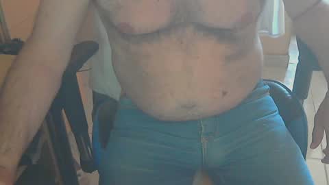 Snapshot of angelgarcia269 chatting on February 18, 3:43 pm angelgarcia269 online show from February 18, 3:43 pm