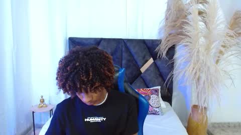 Angel online show from February 5, 9:22 pm