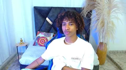 Angel online show from February 20, 8:43 pm