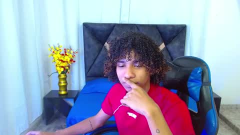 Angel online show from July 4, 9:18 pm