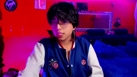 Snapshot of angellonfire chatting on January 15, 1:45 am Angel  online show from January 15, 1:45 am