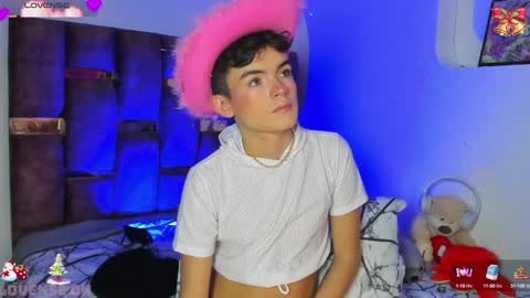 Angelo I work from home this is my room  online show from December 11, 6:06 am