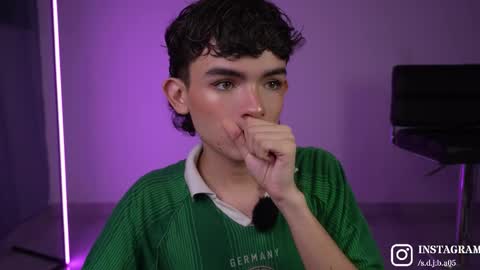 Angelo I work from home this is my room  online show from February 28, 4:22 am