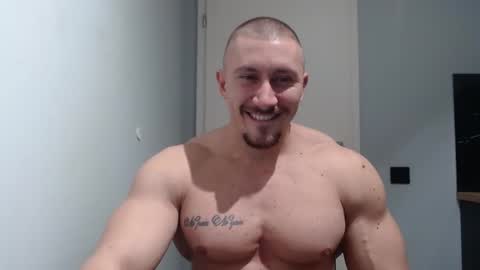  ------- SEX SHOW WITH GUYS AND GIRLS  MUSCLE SHOW online show from January 30, 6:54 pm