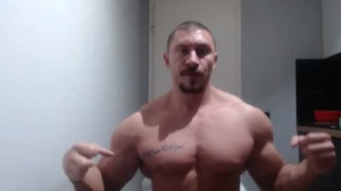  ------- SEX SHOW WITH GUYS AND GIRLS  MUSCLE SHOW online show from November 3, 4:31 pm