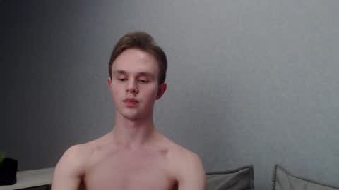 Angel online show from January 3, 8:01 pm