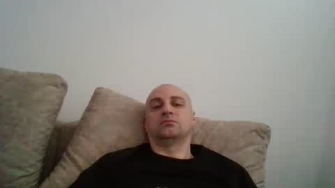 Snapshot of anhel187 chatting on February 14, 7:49 am anhel187 online show from February 14, 7:49 am