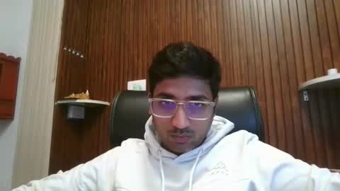 Slave looking for Mistress online show from February 28, 7:40 am