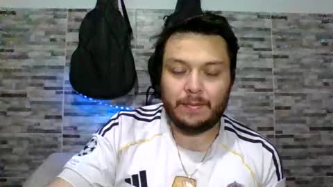 lion kennedy independent model moderator online show from February 25, 10:27 am