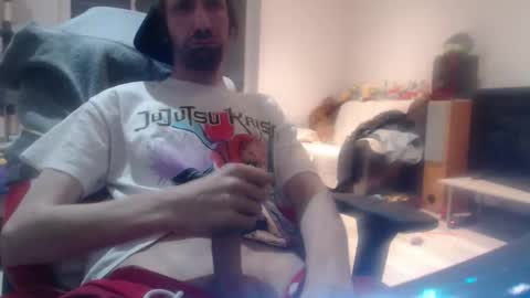 LoyalDog online show from April 22, 7:07 pm