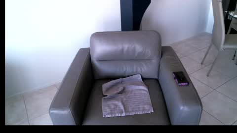 Snapshot of anoaklawnguy chatting on February 2, 2:45 pm anoaklawnguy online show from February 2, 2:45 pm