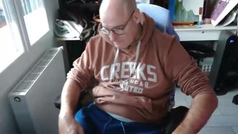 Snapshot of antares590 chatting on January 6, 9:52 am antares590 online show from January 6, 9:52 am