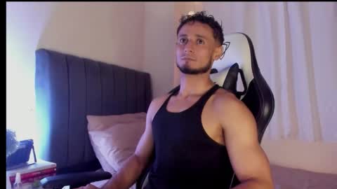 Adonys Creeb online show from September 18, 6:48 am