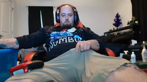 anthonygiacomazzo1 online show from December 15, 9:01 pm