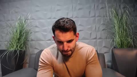 HI My name is Antonio online show from December 7, 8:16 pm