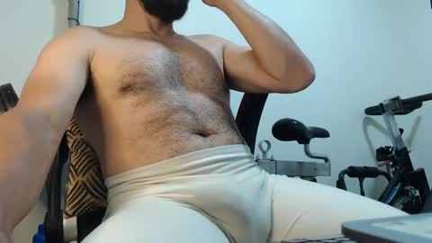 Snapshot of antony_36 chatting on October 7, 3:21 am antony online show from October 7, 3:21 am