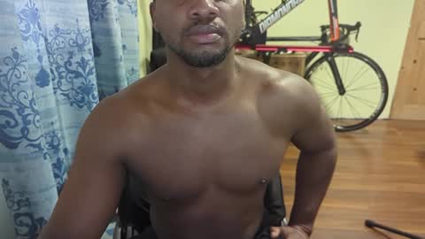Snapshot of apollodarkmn chatting on December 18, 11:56 am apollodarkmn online show from December 18, 11:56 am