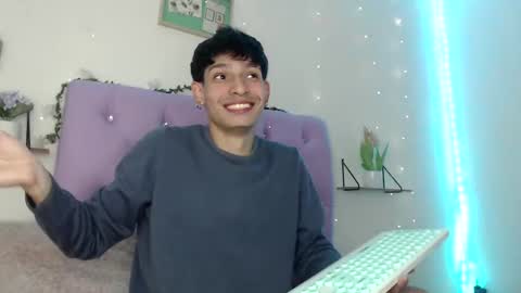 Apolo online show from March 2, 4:47 pm