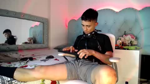 Apolo Richards online show from March 18, 7:50 pm