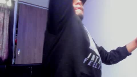 TONY INDEPENDENT MODEL online show from January 1, 6:16 pm