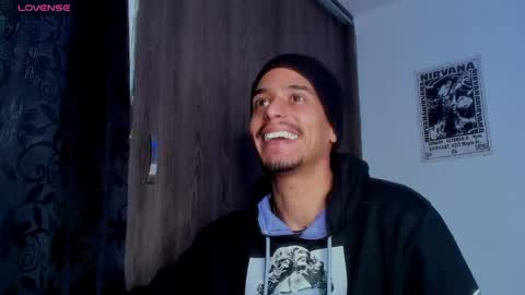 TONY INDEPENDENT MODEL online show from January 24, 1:25 pm