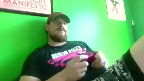 aquadad182 online show from May 7, 5:02 pm