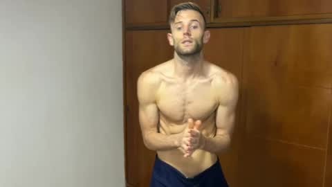 Aquilesmade online show from December 18, 2:38 pm