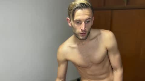 Aquilesmade online show from December 5, 11:29 pm