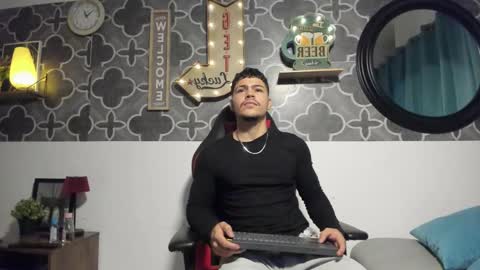 ares_parker online show from January 12, 4:05 am