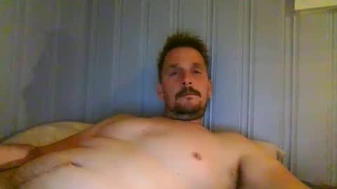 ariparikrigsmann online show from September 22, 7:35 pm