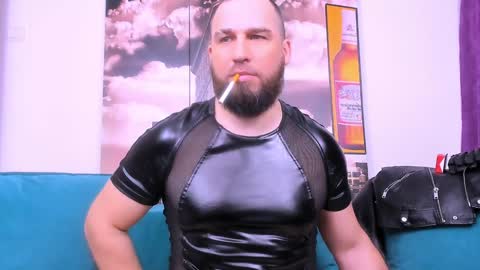 Snapshot of armandosteel chatting on January 28, 1:29 am Armando online show from January 28, 1:29 am