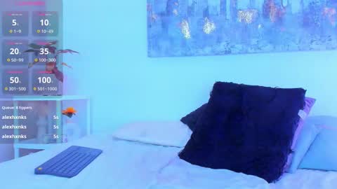   online show from October 24, 9:44 am