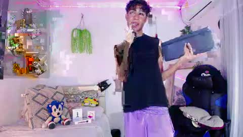 armond online show from April 4, 3:36 am