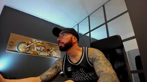 AronGrant online show from January 10, 9:02 am