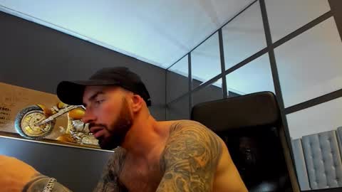 AronGrant online show from October 15, 10:56 am