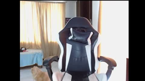 aronmiller online show from November 10, 2:55 pm