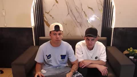 Aroon   online show from March 22, 8:41 am