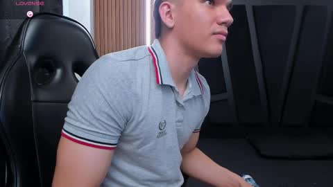 Snapshot of arthur_holland chatting on September 11, 6:29 pm Arthur hollands online show from September 11, 6:29 pm