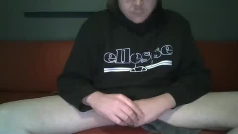 Snapshot of arthure944491 chatting on September 21, 7:58 pm arthure944491 online show from September 21, 7:58 pm