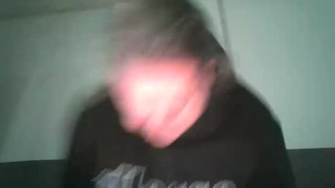 Snapshot of arthure944491 chatting on October 10, 11:26 am arthure944491 online show from October 10, 11:26 am