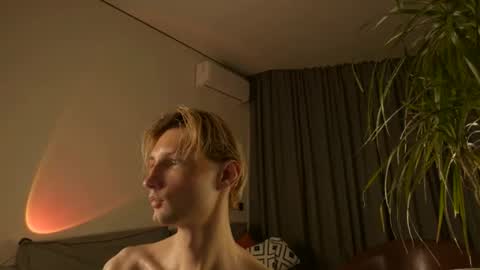 Kita online show from July 10, 11:39 pm
