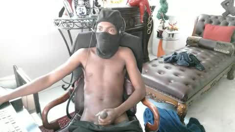 MrJ online show from November 25, 8:55 pm