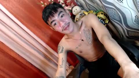 Snapshot of asian_kimxxx chatting on January 17, 10:16 pm don online show from January 17, 10:16 pm