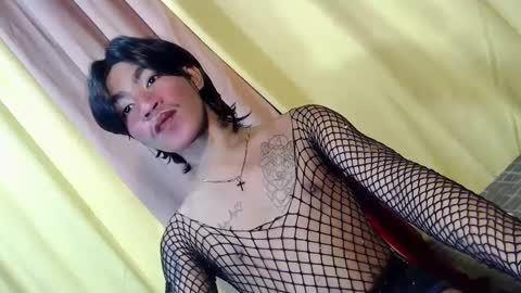 Snapshot of asian_kimxxx chatting on February 13, 7:21 pm don online show from February 13, 7:21 pm