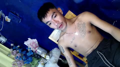 Snapshot of asian_kimxxx chatting on January 27, 9:13 am don online show from January 27, 9:13 am