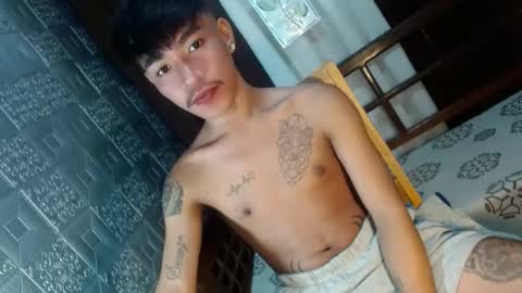 Snapshot of asian_kimxxx chatting on October 8, 10:52 am don online show from October 8, 10:52 am